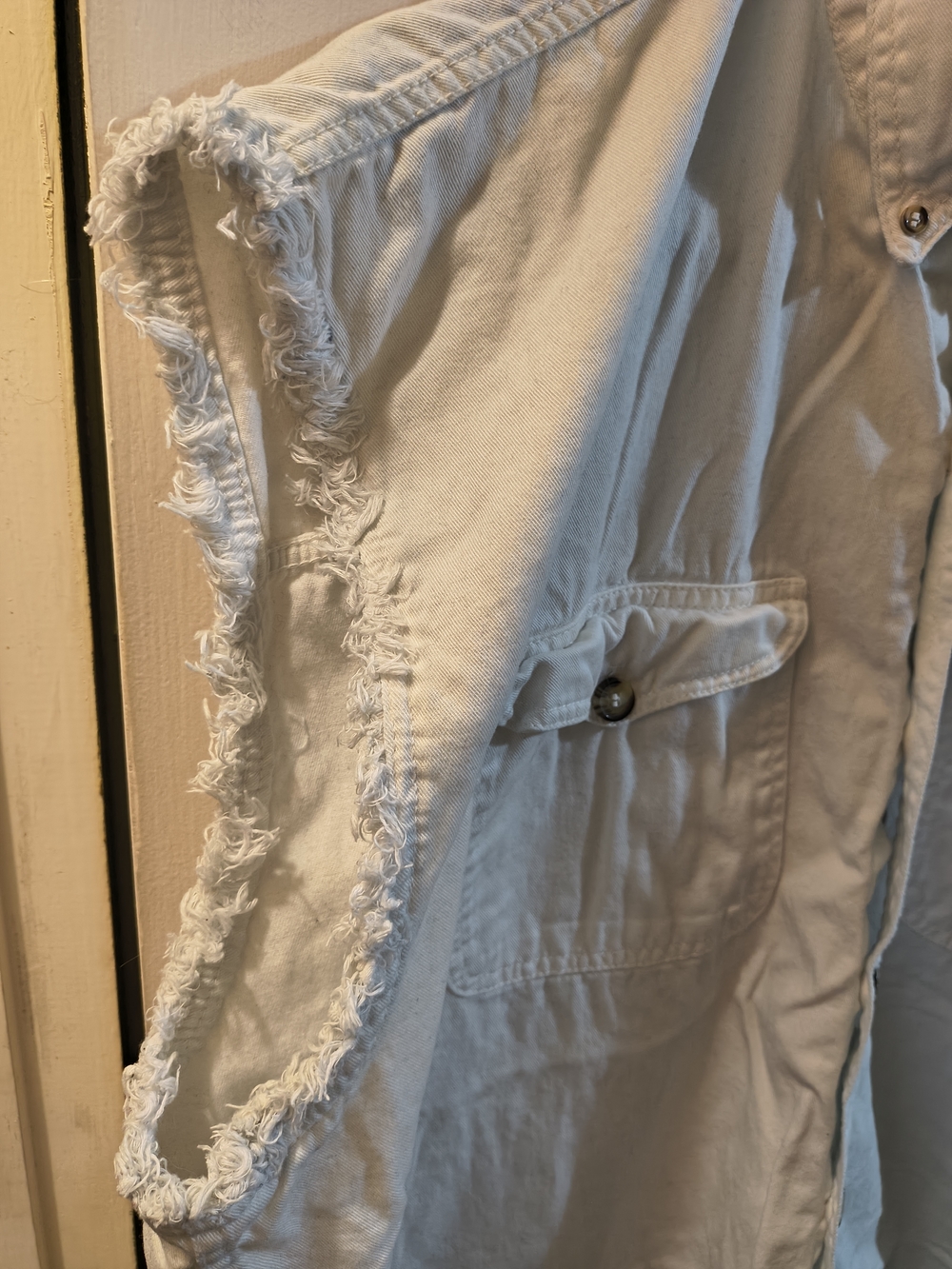 Harley-Davidson White Denim Sleeveless Button-Up Work Shirt - Picture 3 of 9